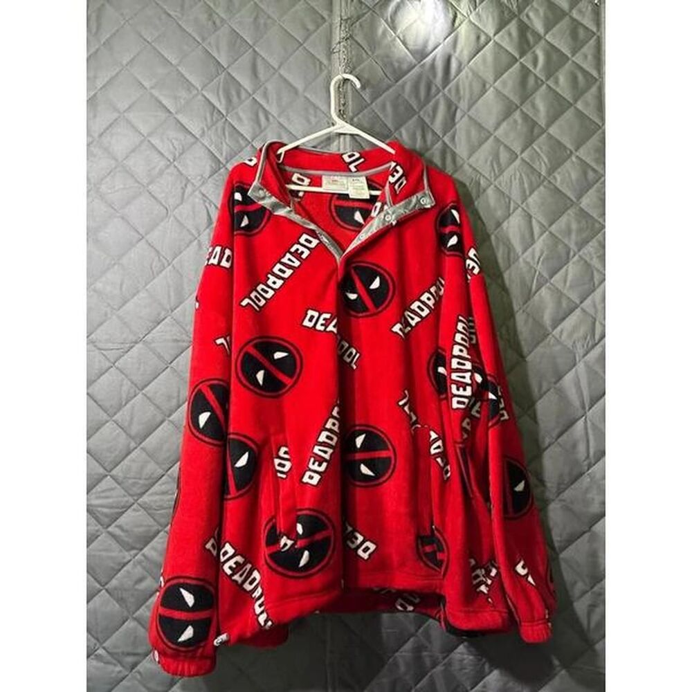 Marvel Men's Red and Black Jumper